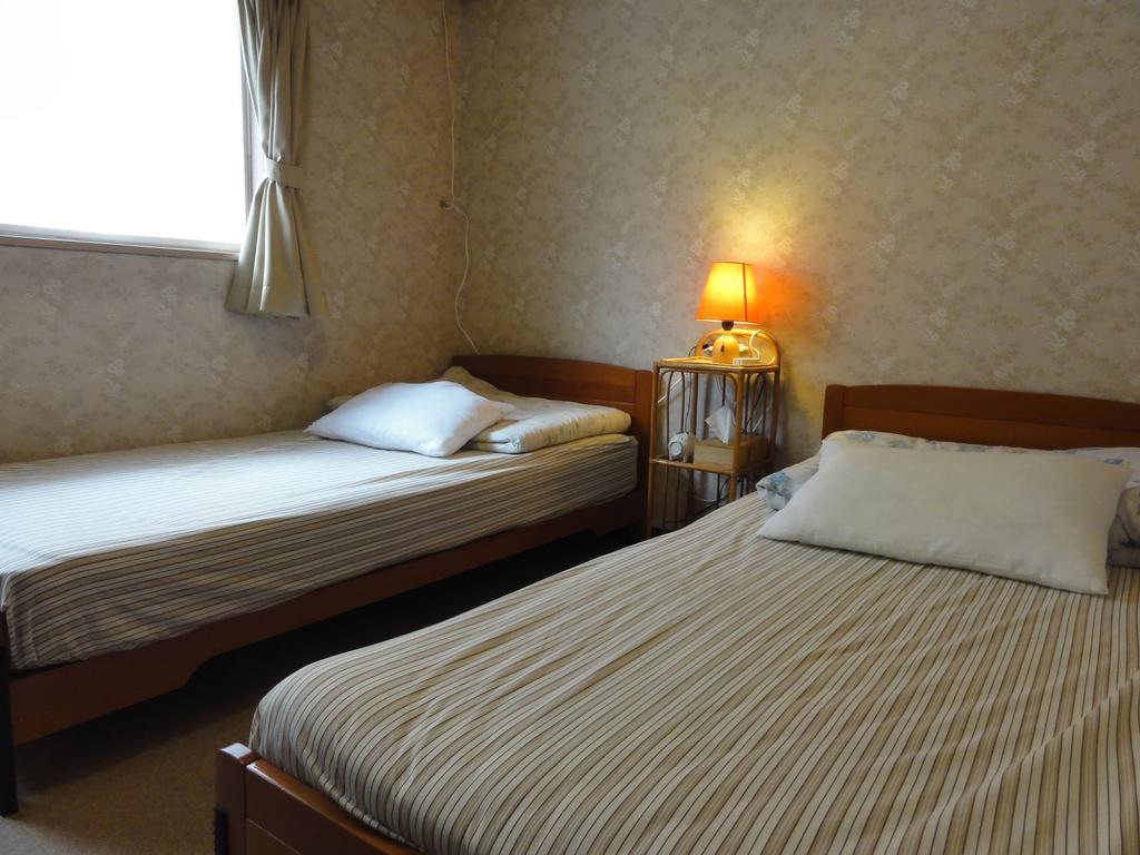 Tanigawadake Raspberry Youth Hostel Minakami Phòng bức ảnh